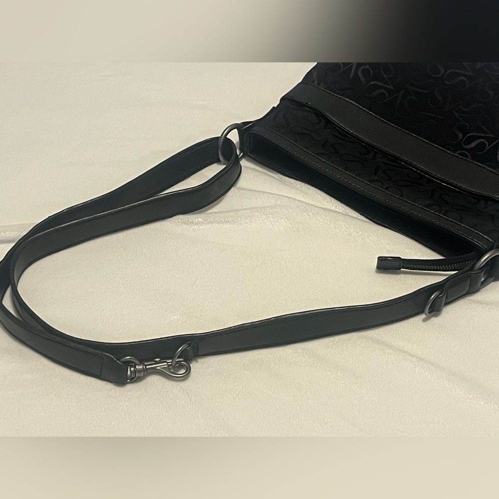 Simply Vera by Vera Wang Women’s Stylish Black Shoulder Purse or Crossbody Bag - Picture 15 of 16